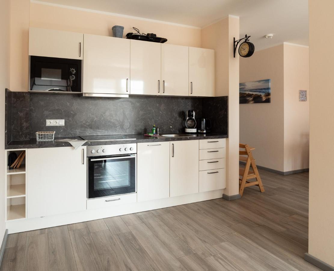 Rotes Haus Krabbe - Whg 2 Apartman Zingst Kültér fotó